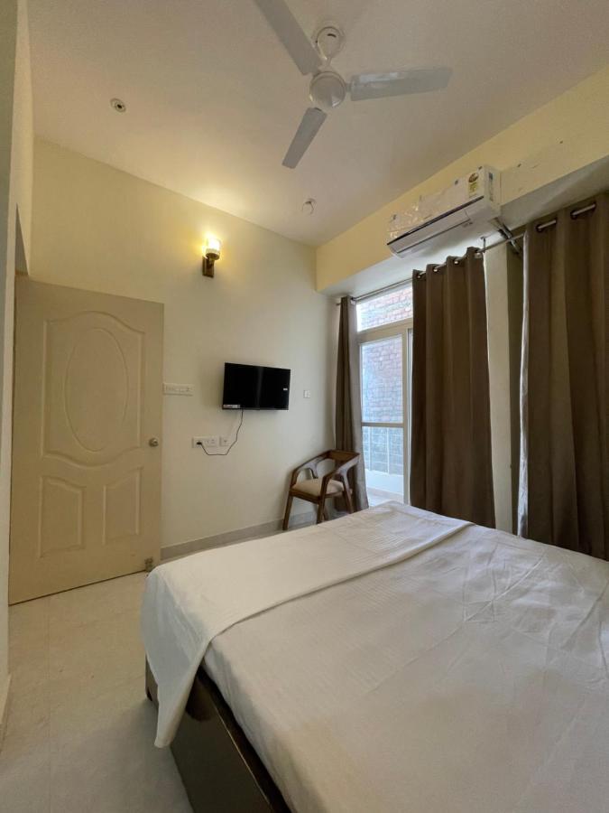 Upre Apartment Varanasi Exterior photo